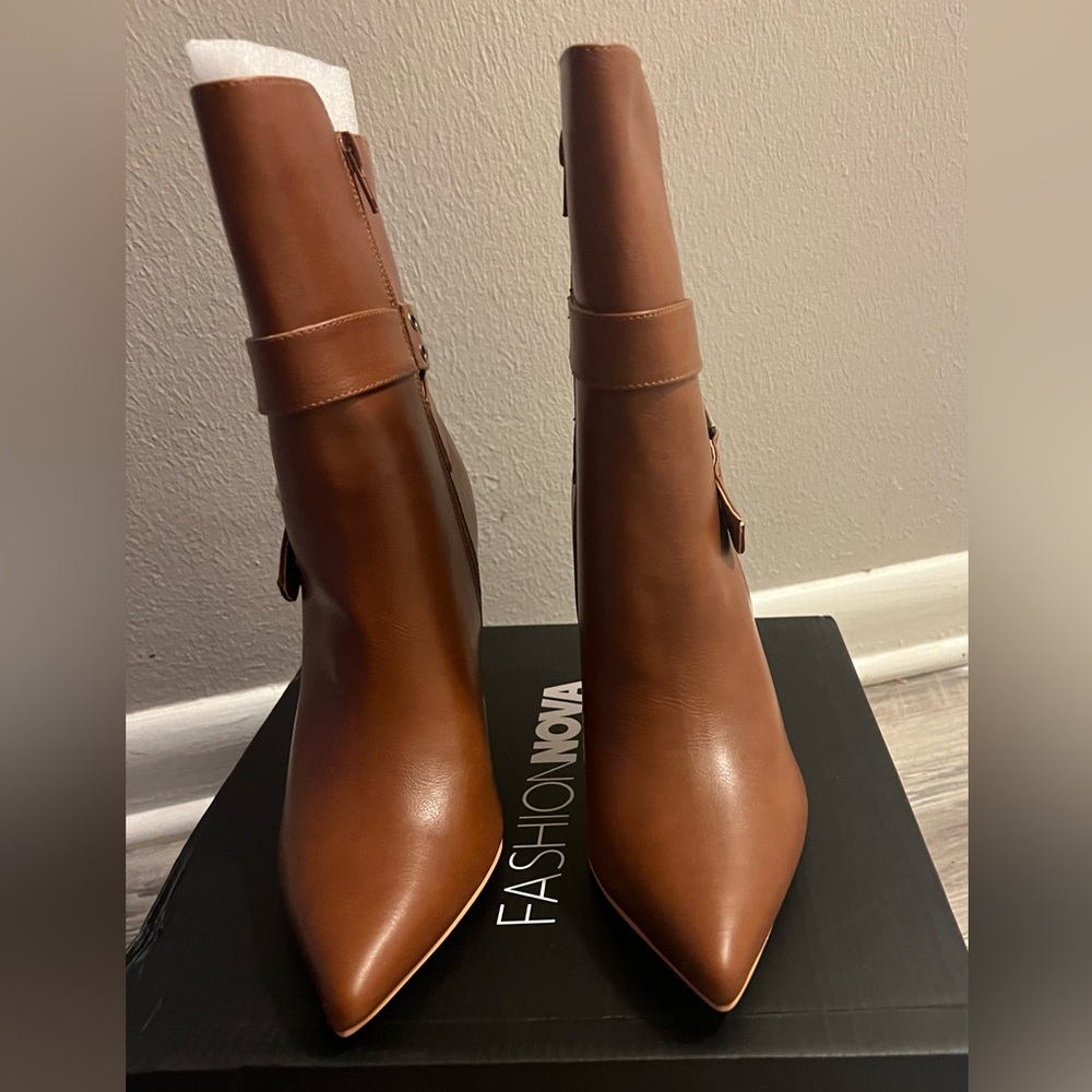 Fashion Nova Women's Brown Ankle Boots